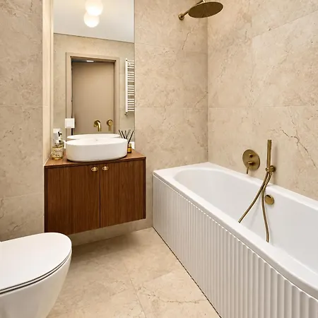Apartment Premium Agosto Ii Centrum -parking, Fv, Srodmiescie, Piotrkowska, Manekin
